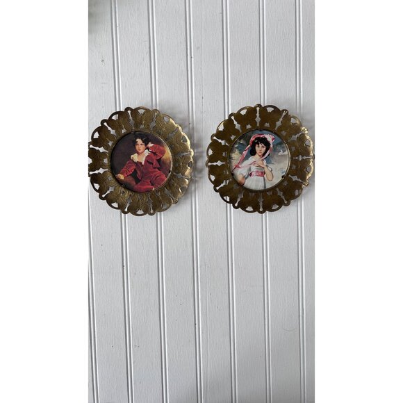 Vintage Ornate Brass Wall Plates With Romantic Portraits - Picture 7 of 9
